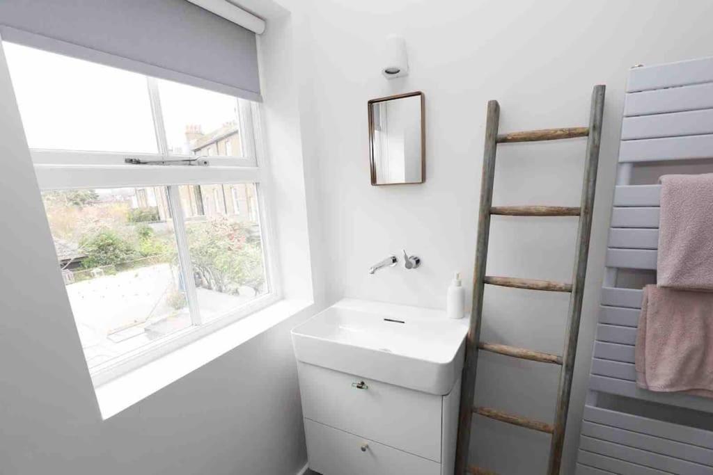 Stylish Georgian Townhouse On Richmond Hill Richmond (Greater London)