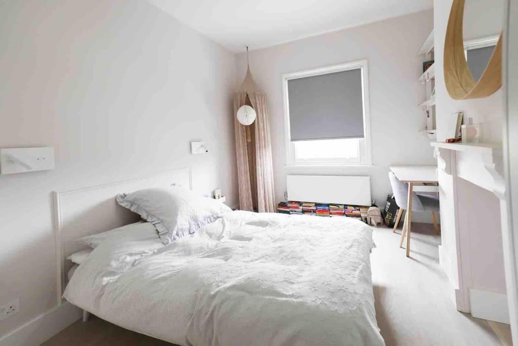 Stylish Georgian Townhouse On Richmond Hill *