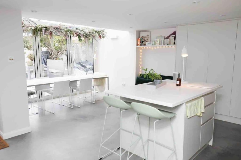 Stylish Georgian Townhouse On Richmond Hill * Richmond (Greater London)