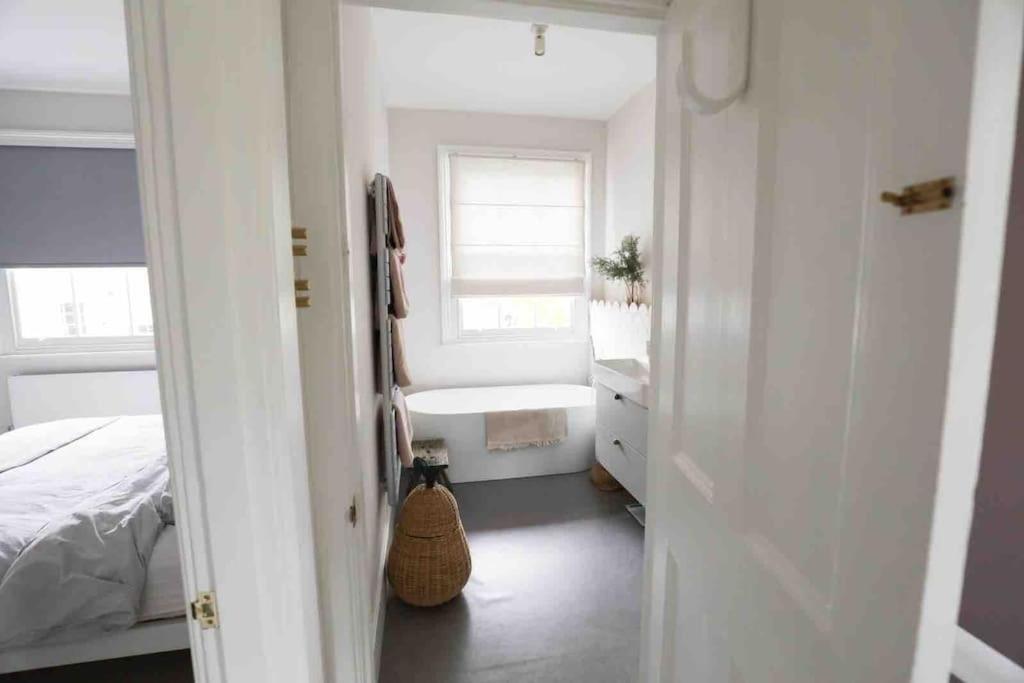 Stylish Georgian Townhouse On Richmond Hill Richmond (Greater London)