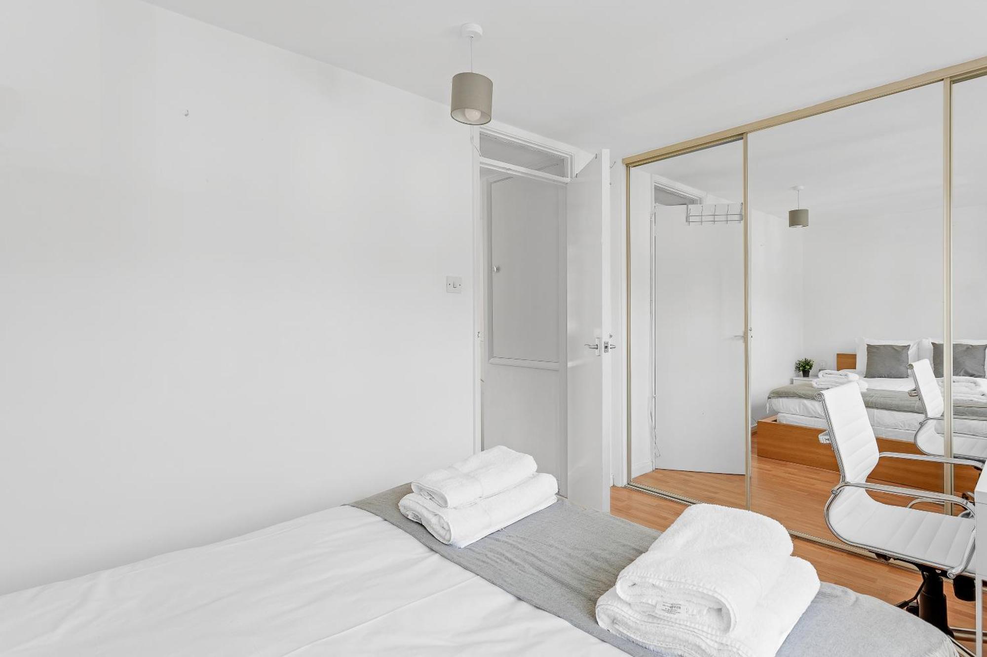 Holiday home Beautiful Three-bedroom House In Richmond