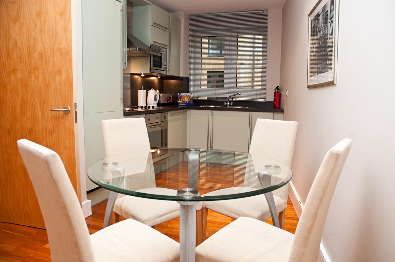 Pepys Street Apartment *