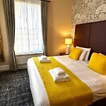 The Red Cow - Guest House