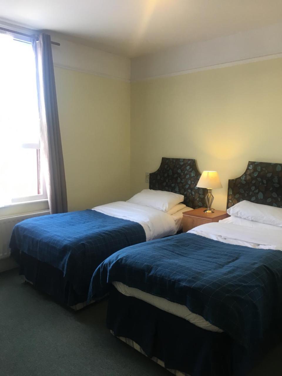 Dukes Head 3*