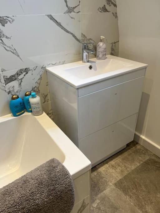 Richmond-on-thames, London, Luxery Apparment With Balcony Apartment Richmond (Greater London)
