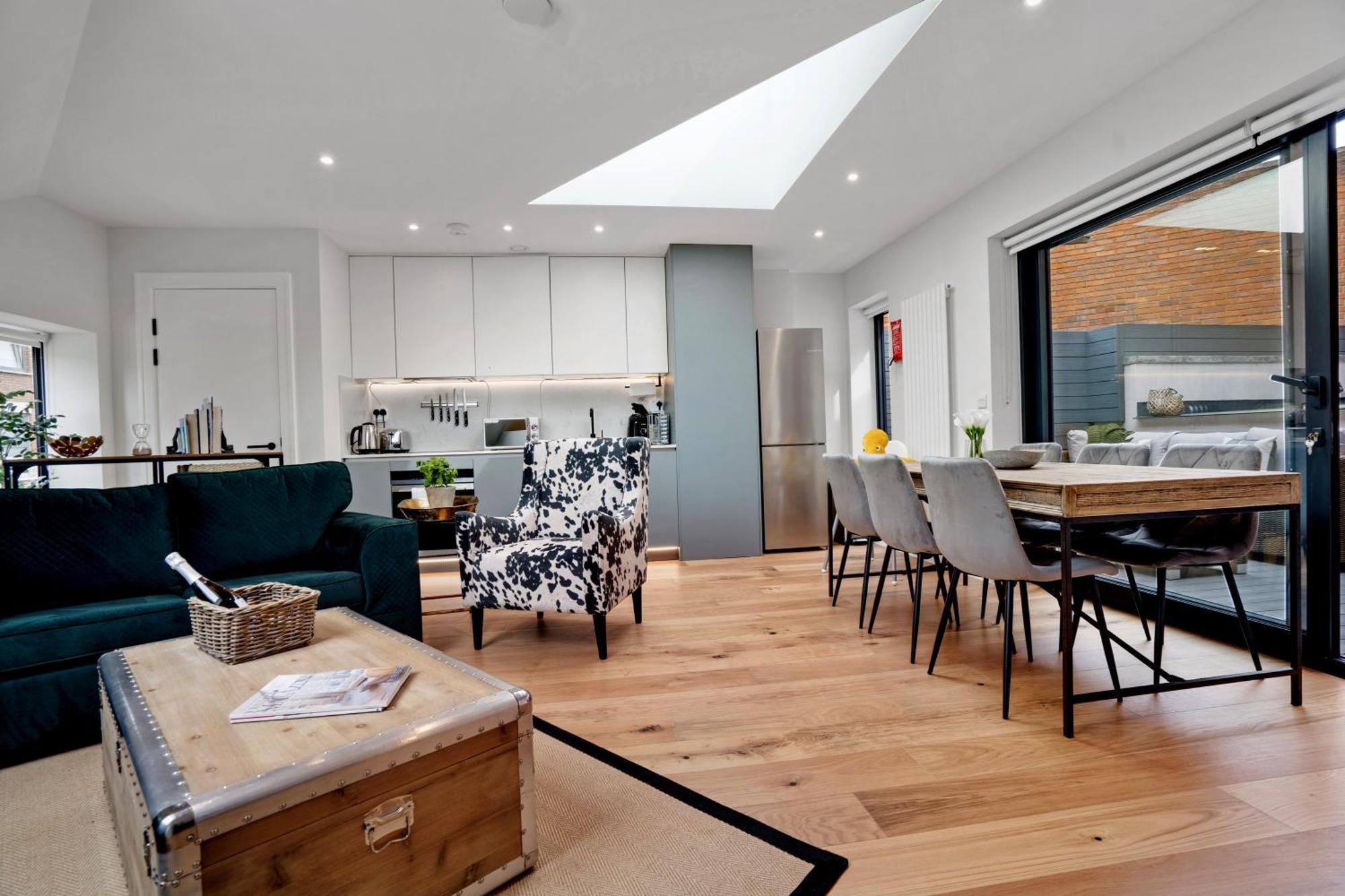 Super 3 Bed In Richmond